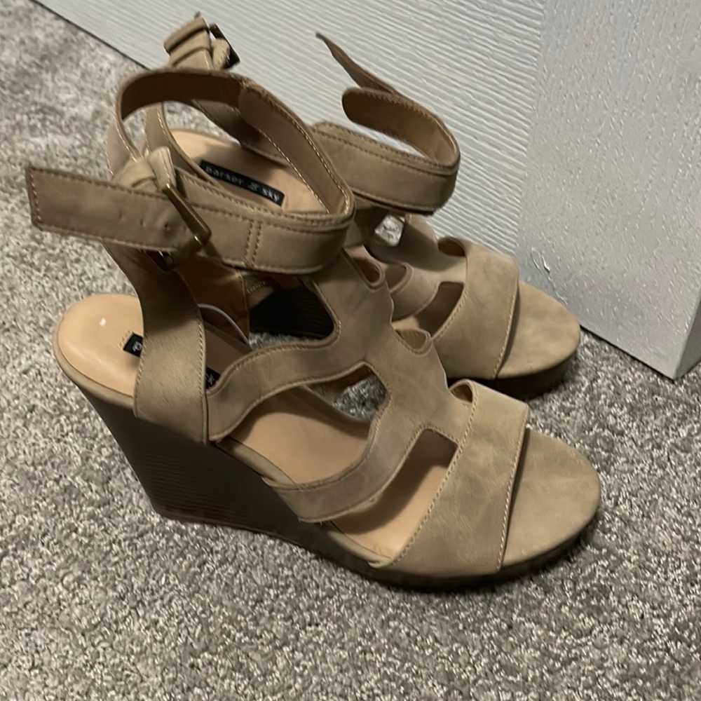 Parker & Sky Wedge Strap Heels. Size 9.